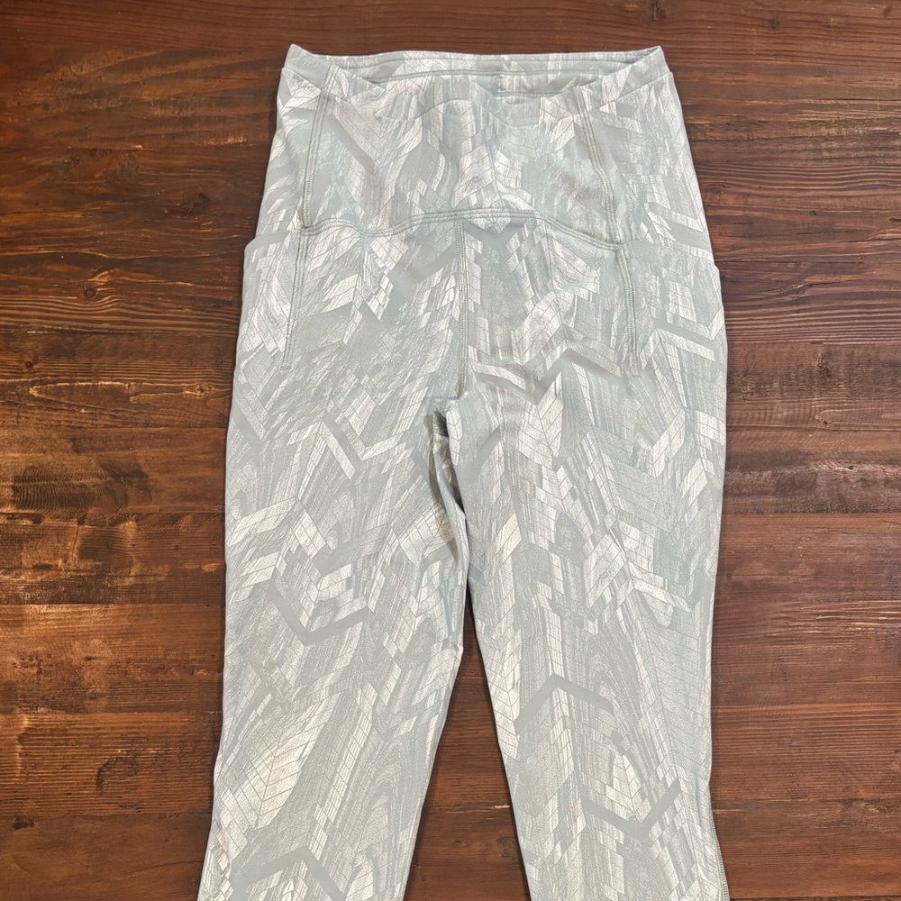 Patterned Gray Leggings